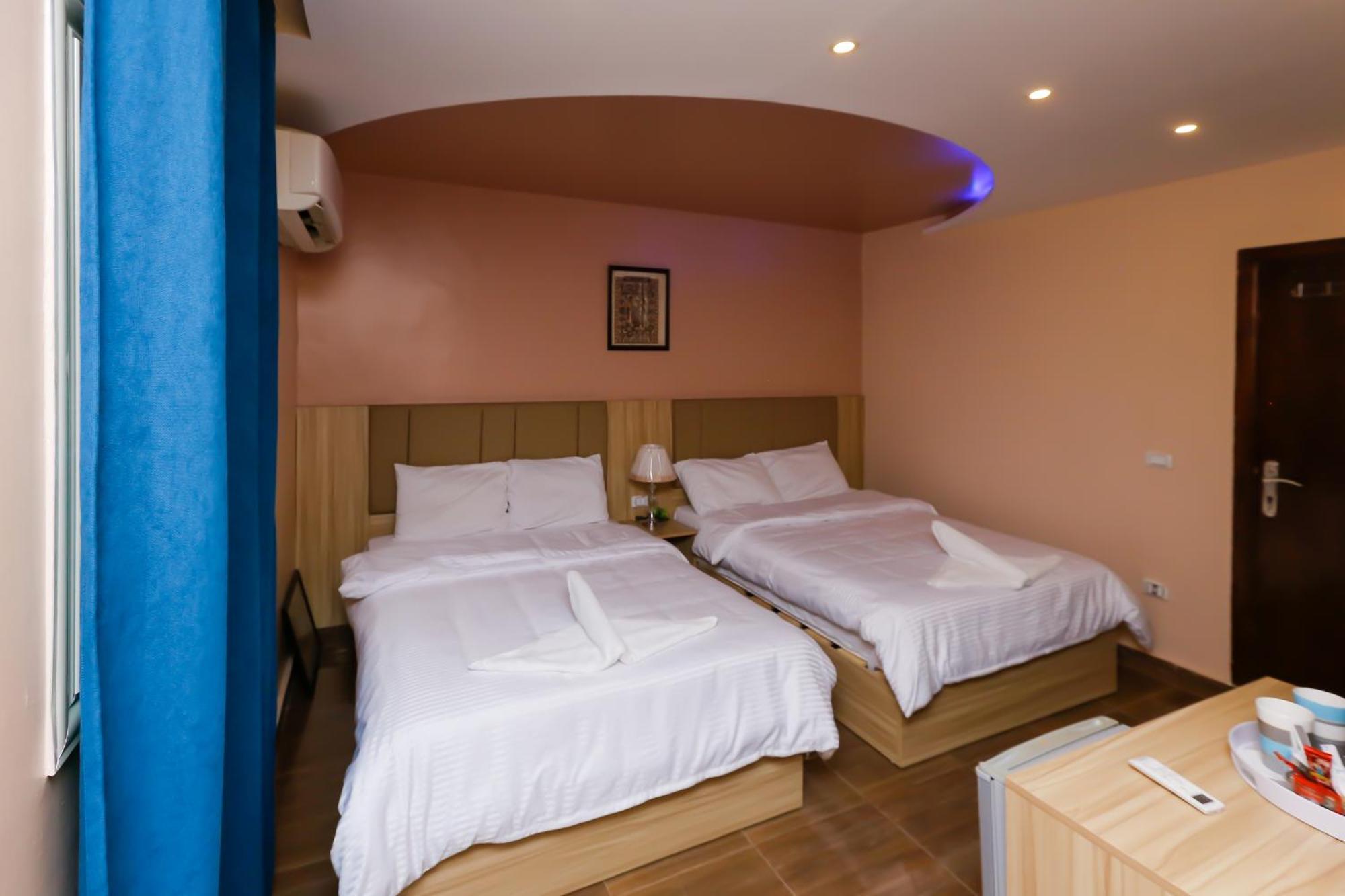 Pyramids Express View Hotel Kafret el-Gabal Dış mekan fotoğraf