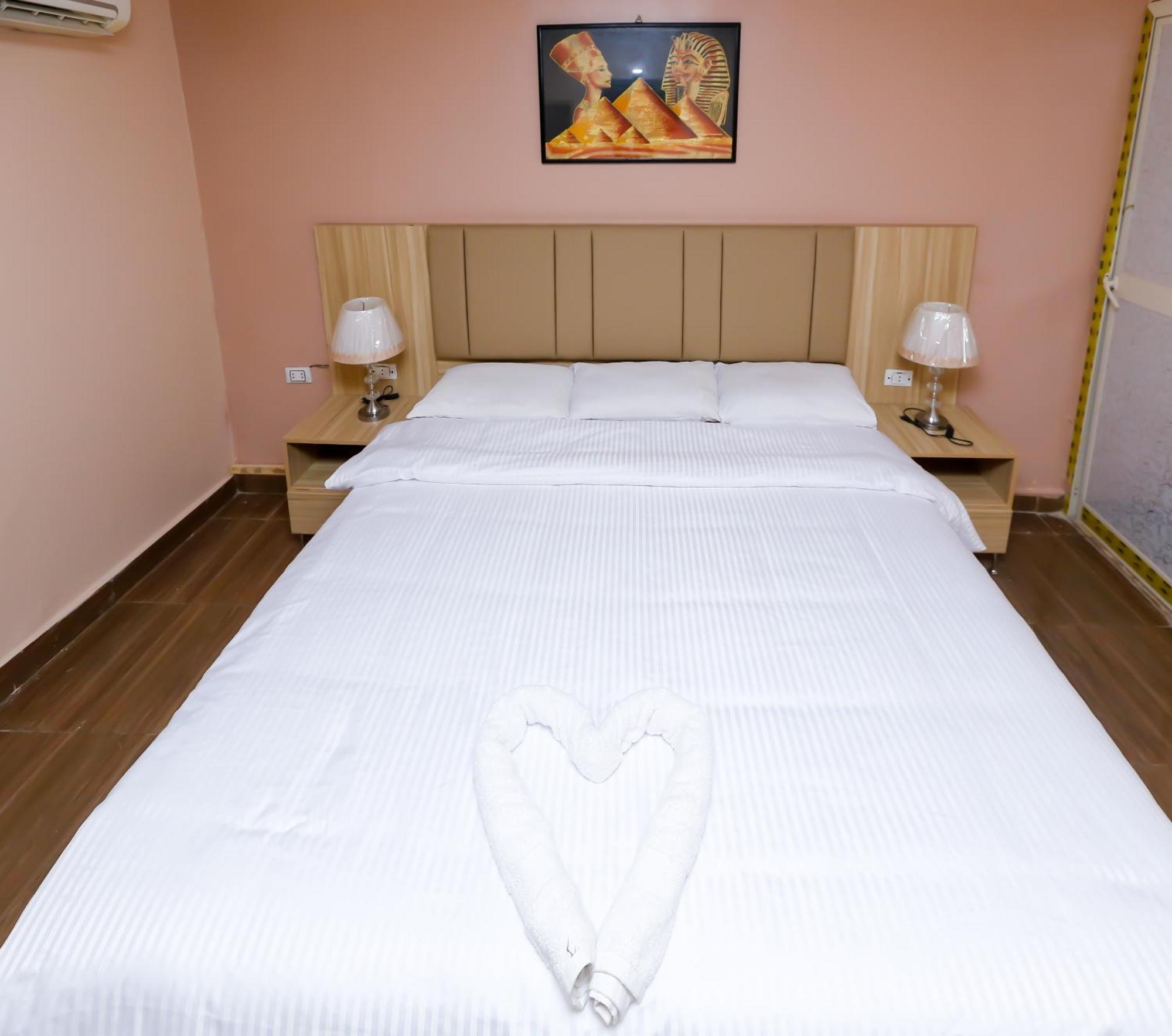 Pyramids Express View Hotel Kafret el-Gabal Dış mekan fotoğraf