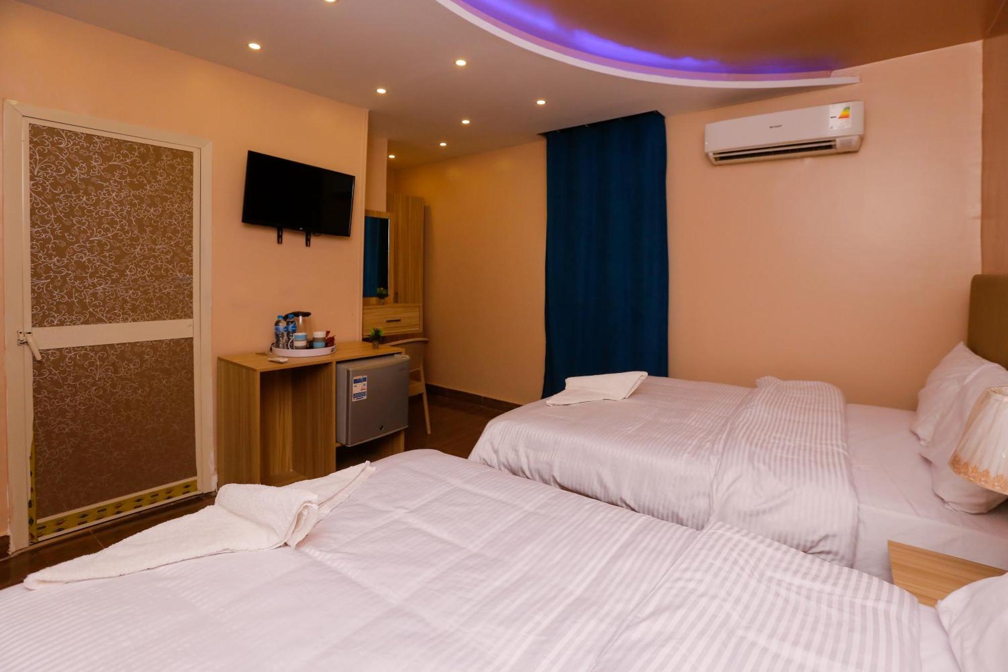 Pyramids Express View Hotel Kafret el-Gabal Dış mekan fotoğraf
