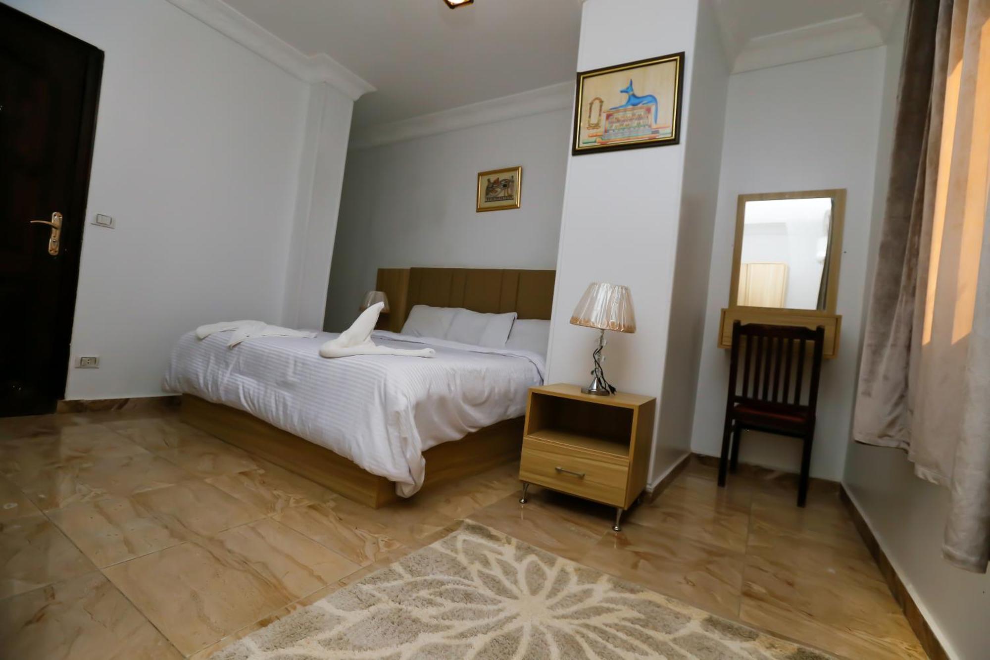 Pyramids Express View Hotel Kafret el-Gabal Dış mekan fotoğraf