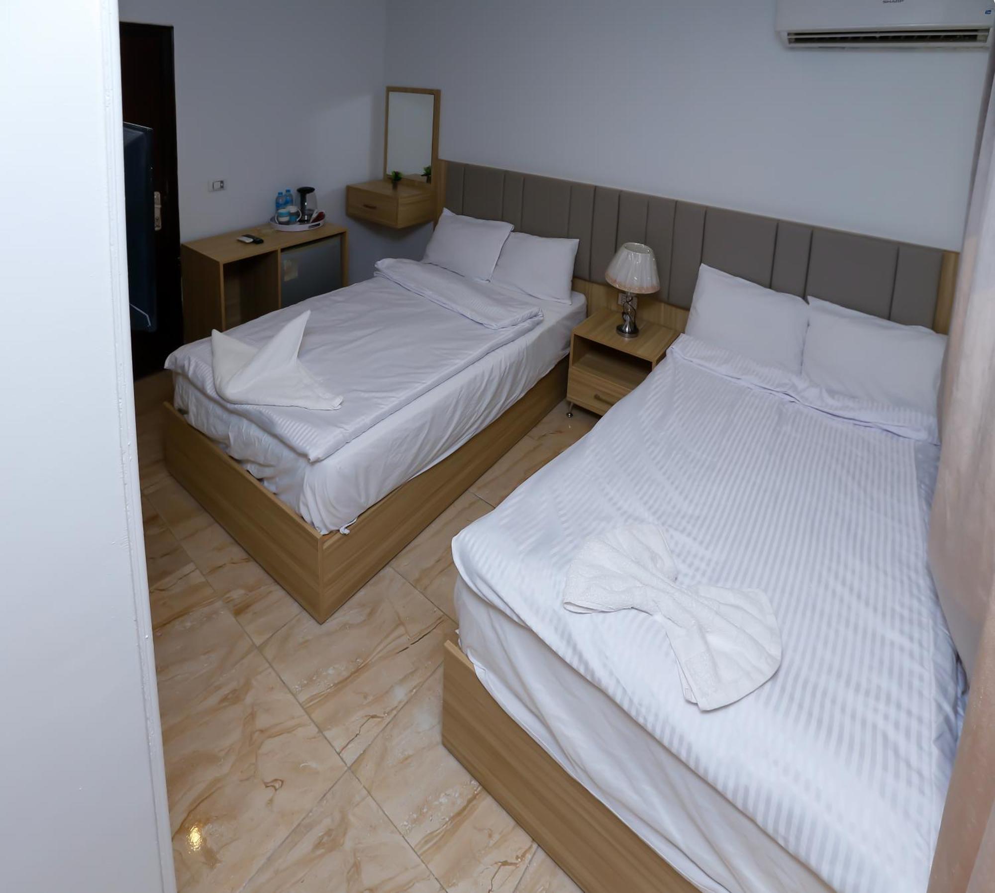 Pyramids Express View Hotel Kafret el-Gabal Dış mekan fotoğraf